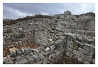 Развалины построек эллинистического периода на север от византийской крепости (другой ракурс)