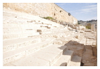 Частично реконструированные монументальные ступени иродианского периода, ведущие к двойным воротам пророчицы Хульды. Почти наверняка по ним ступали Господь Иисус Христос и апостолы