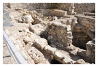 Вид с севера. Развалины римского храма Асклепию и римская цистерна