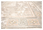 Мозаика на полу внутреннего двора синагоги