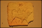 Глиняная фигура. Из Борсиппы (город в 20 км. от Вавилона), 2000-1600 гг. до Р.Х. Британский музей. ME 91911. Человек ведёт собаку.
