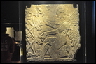Барельеф с изображением крылатого духа. Нимруд, Ирак, ок. 883-859 гг. до Р.Х. Ватикан, Григорианский египетский музей. 14989. Крылатый дух стоит на коленях перед священным деревом. Из северо-западного дворца в Нимруде.