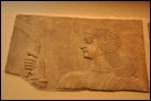 Царский служитель, держащий мухобойку. Нимруд, ок. 865-860 гг. до Р.Х. Британский музей. WA 118927.