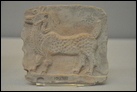 Терракотовая пластина с изображением дракона. Терракота, Вавилон, 800-550 гг. до Р.Х. Британский музей. ME 103381. На пластине изображено священное животное Мардука, бога Вавилона.