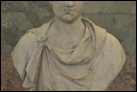 Портрет Каракаллы в юности (император в 211-217 гг.). Мрамор. Кон. II - нач. III в. Эрмитаж. А.845.