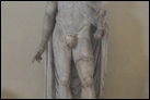 Статуя мужчины. 30-40 гг. по Р Х. Рим, Музей Киарамонти. Инв. 2002. Представляет собой императора династии Флавиев. Голова, наоборот, изображает принца династии Юлиев-Клавдиев, возможно, одного из сыновей Германика.