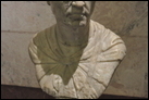 Портрет ликтора. Мрамор. II в. Эрмитаж. ГР-4213 (А 422). Ликтор — почетный страж при высших должностных лицах в Древнем Риме.