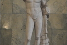 Статуя героизированного римлянина. I в. Мрамор. Эрмитаж. А 189.