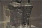 Блочная статуя Петаменхотепа. Гранит, Позднее цаство, XXV-XXVI династия, ок. 680 г. до Р.Х. Берлинский Новый музей. AM 23728.